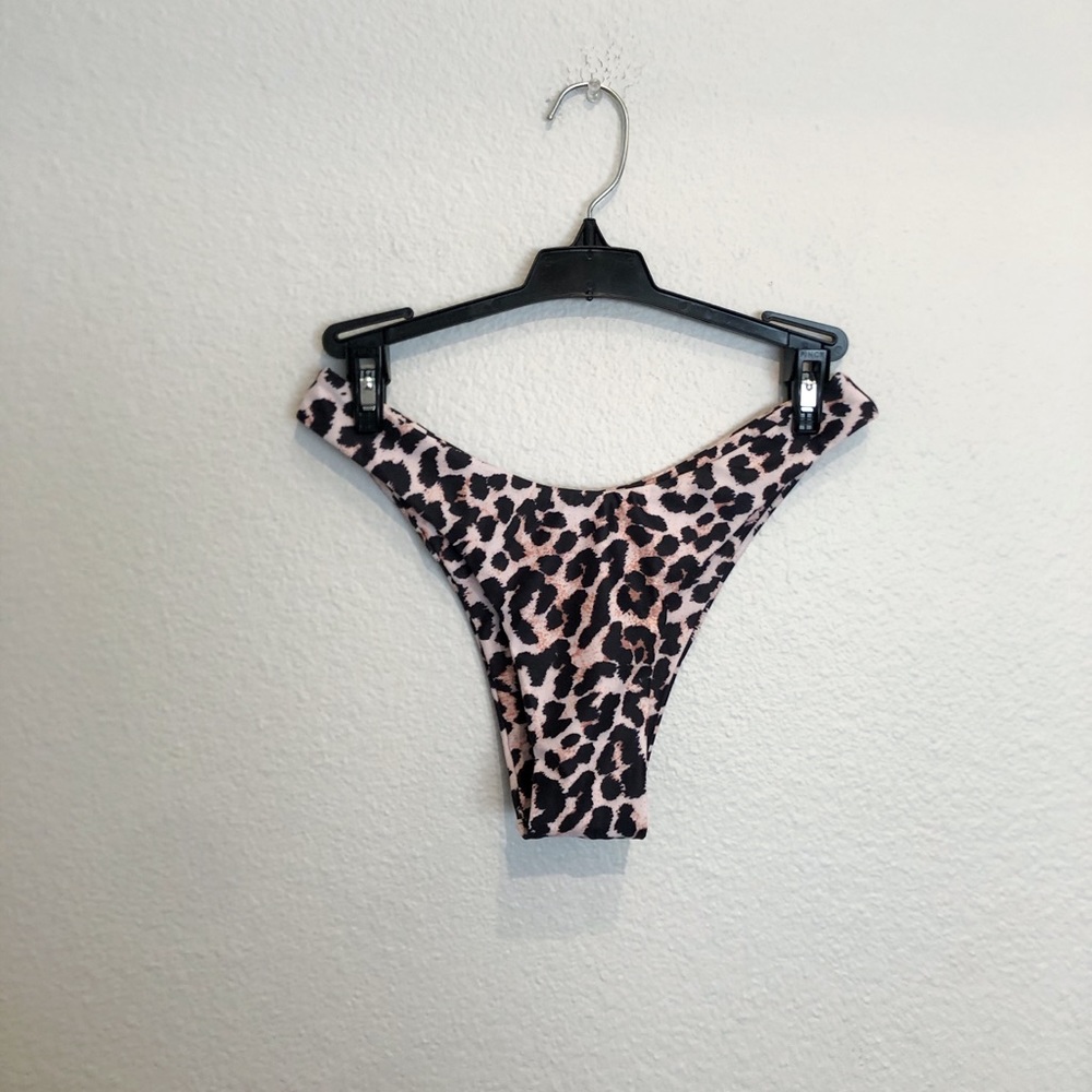 Black and brown leopard cheeky bikini bottoms